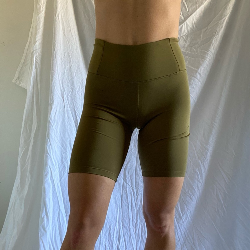 girlfriend collective float biker shorts